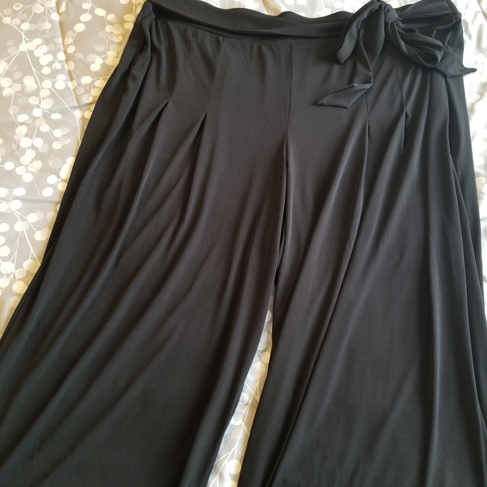 Capri wide leg tie pants